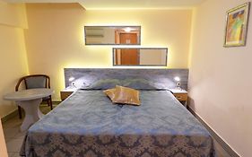 Виктория Хотел